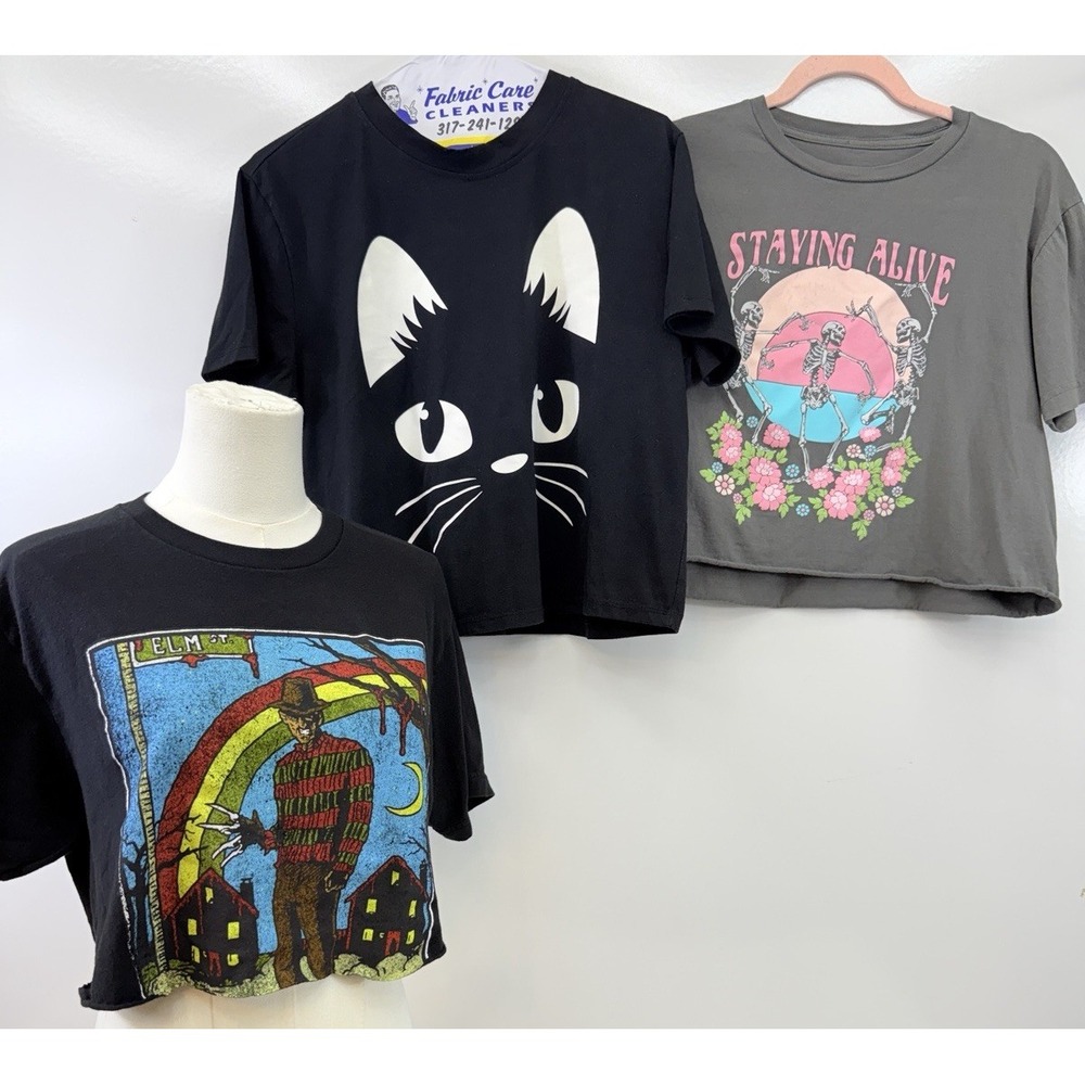 Women Graphic Tees Medium Crop Freddy Krueger Cat Skeleton Halloween Lot 3 FLAW
